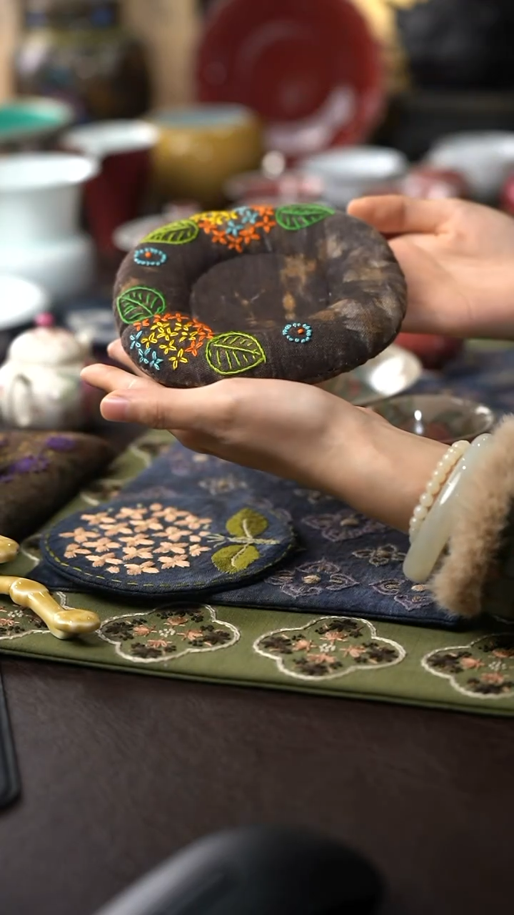 织绣席间雅物-纯手工茶窝