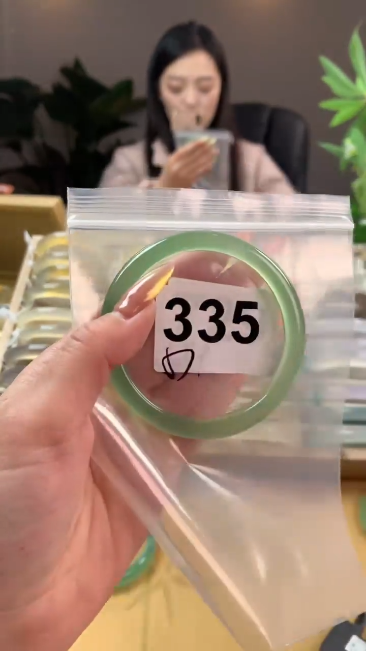 【闪购商品】玛瑙/玉髓手镯未镶嵌335