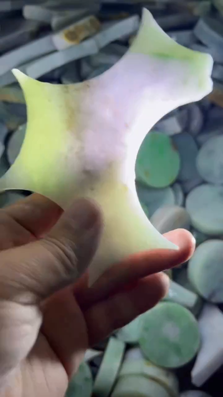 【闪购商品】翡翠挂件未镶嵌A货康壹267