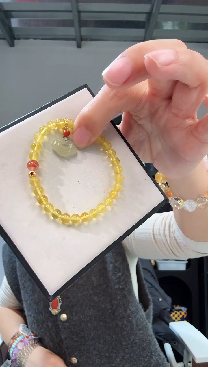 手链琥珀未镶嵌优0379 约5mm