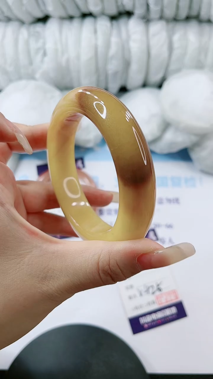 【闪购商品】石英质玉手镯未镶嵌多样性发货V425