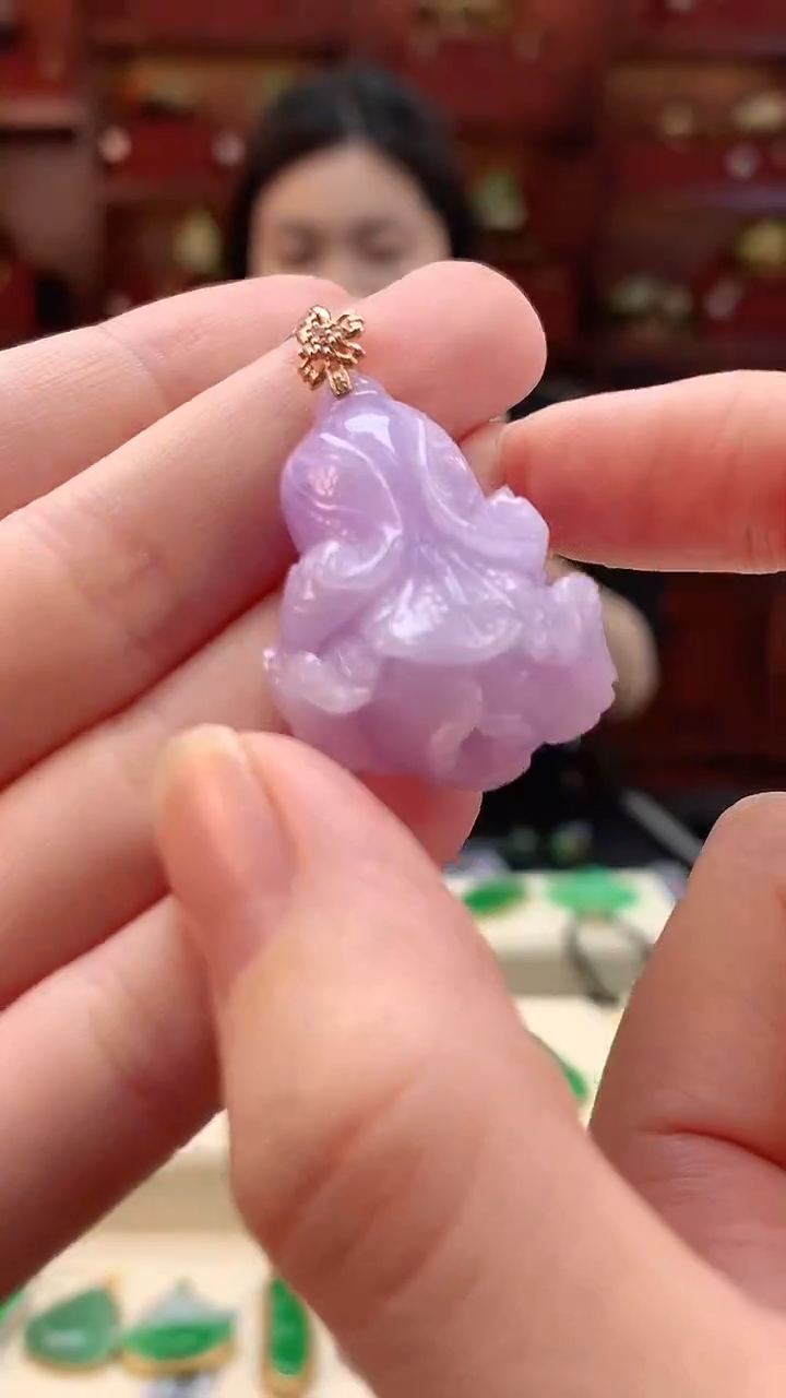 【闪购商品】翡翠颈饰18K金镶嵌赠礼盒证书 敏