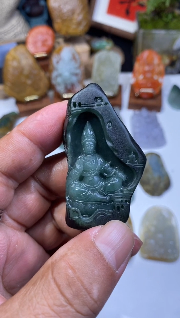 【闪购商品】定制翡翠未镶嵌自在观音
