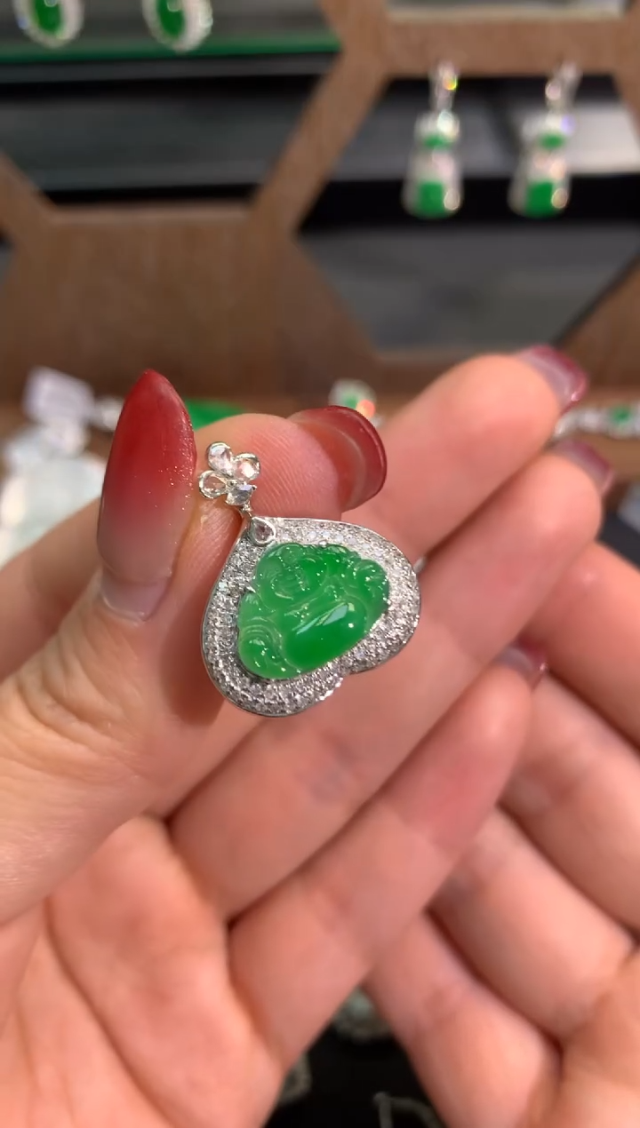 【闪购商品】翡翠吊坠(不含链)18K金镶嵌吊坠