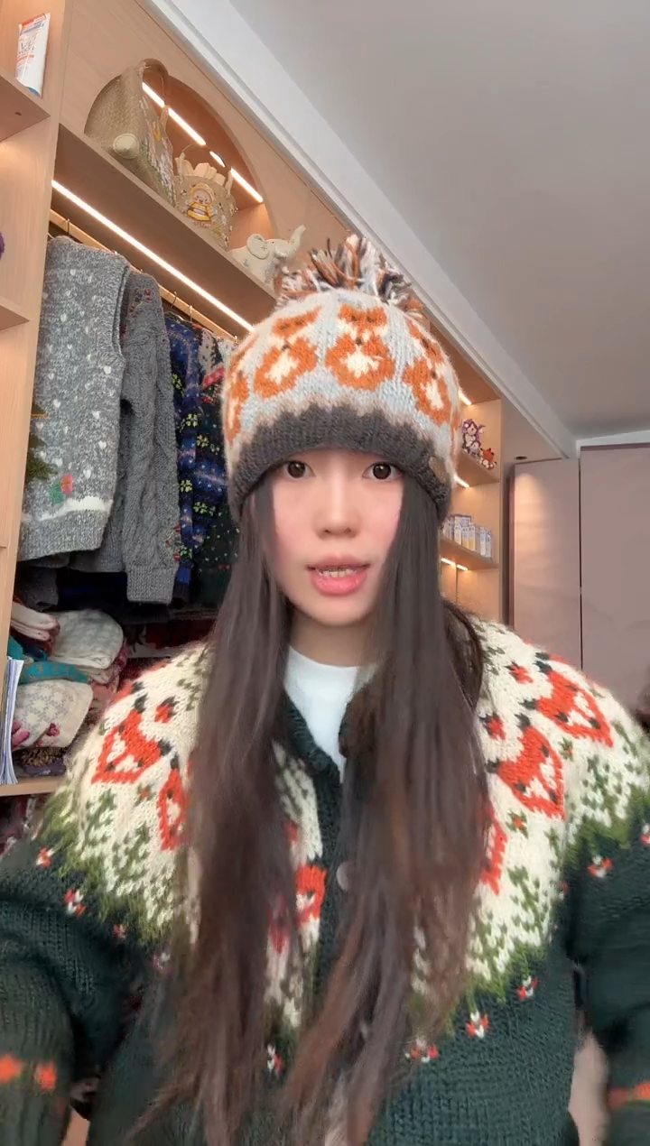 羊毛细线橘蓝狐狸帽