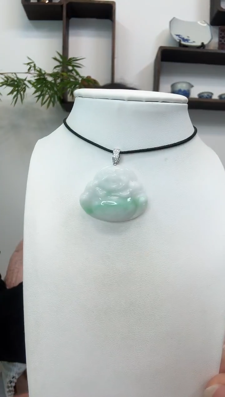 颈饰银S925镶嵌翡翠佛公