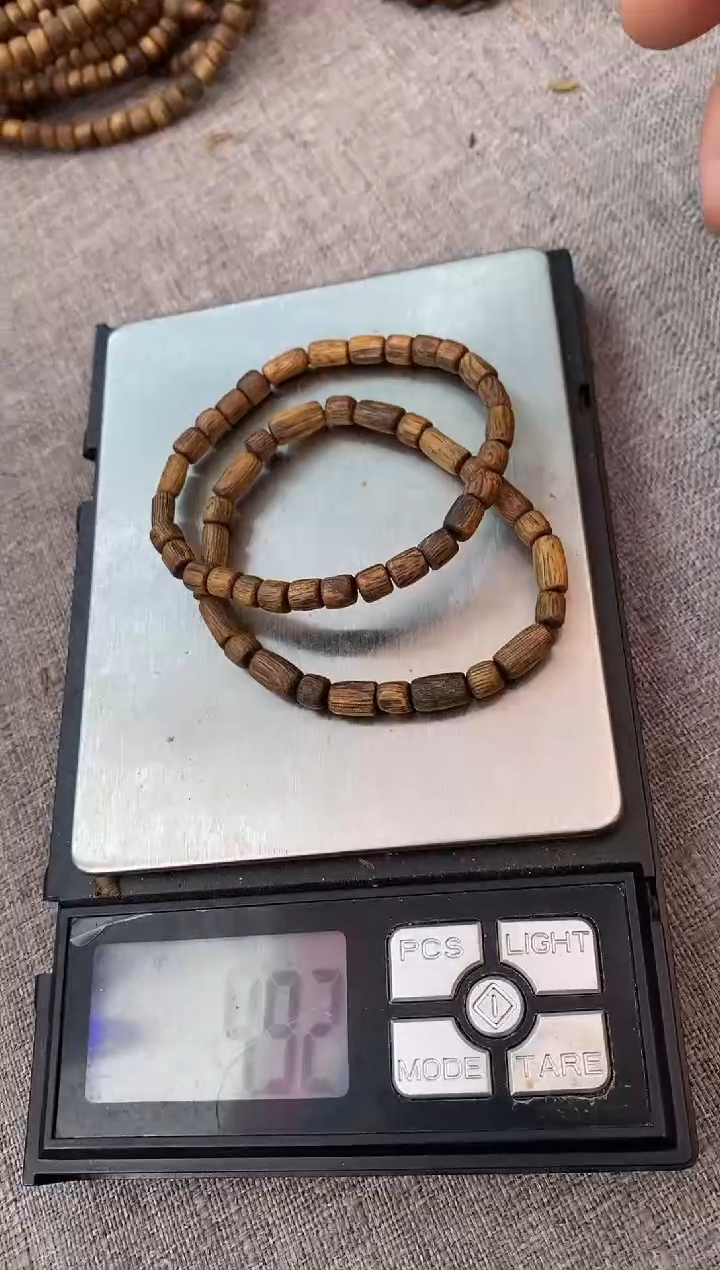 【闪购商品】沉香手串白棋随型单圈棋楠手串多样性发2