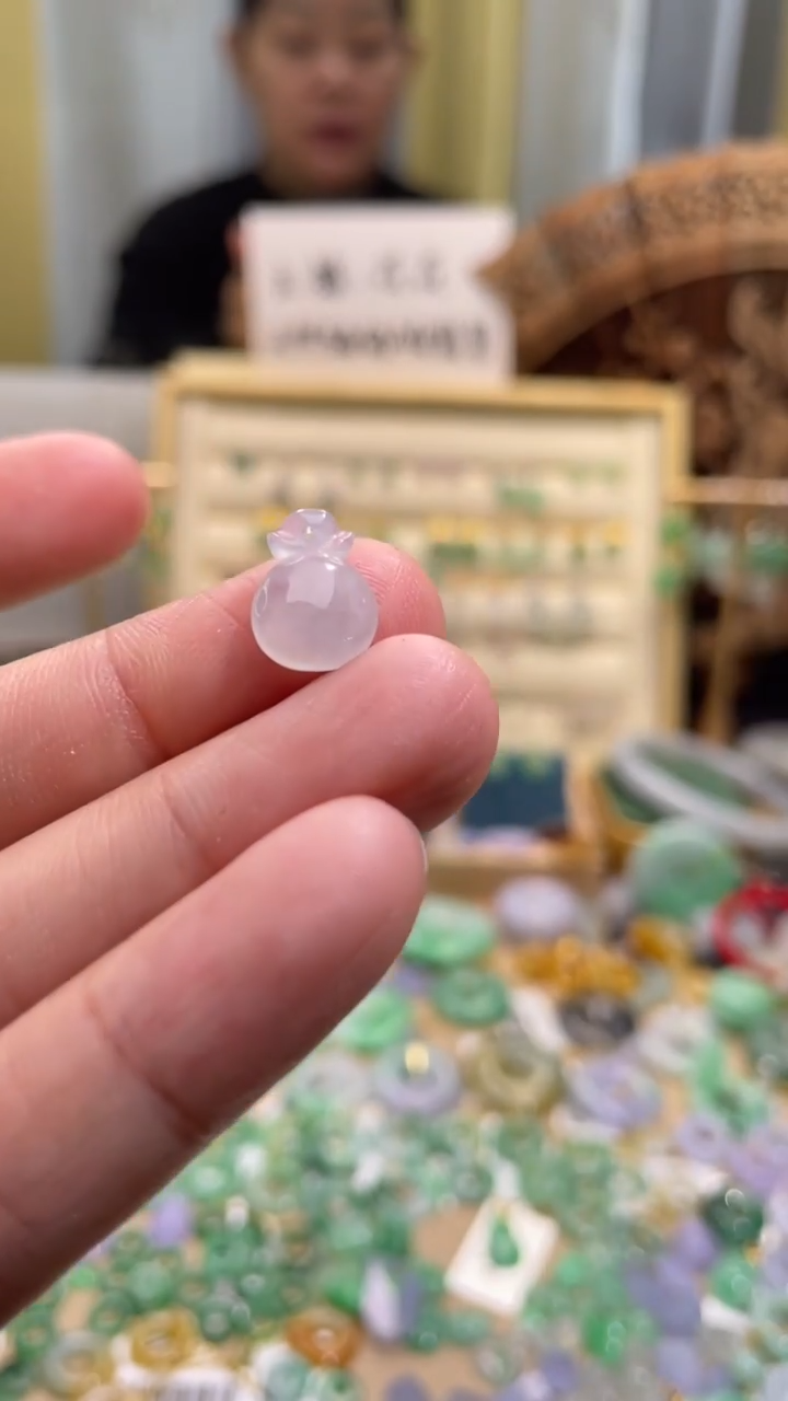 颈饰未镶嵌翡翠滴流