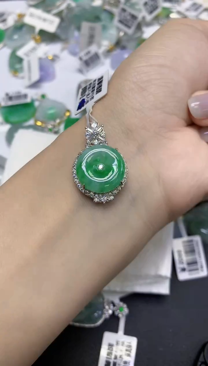 颈饰未镶嵌翡翠天然缅甸翡翠A货百元以上9元证书费自理