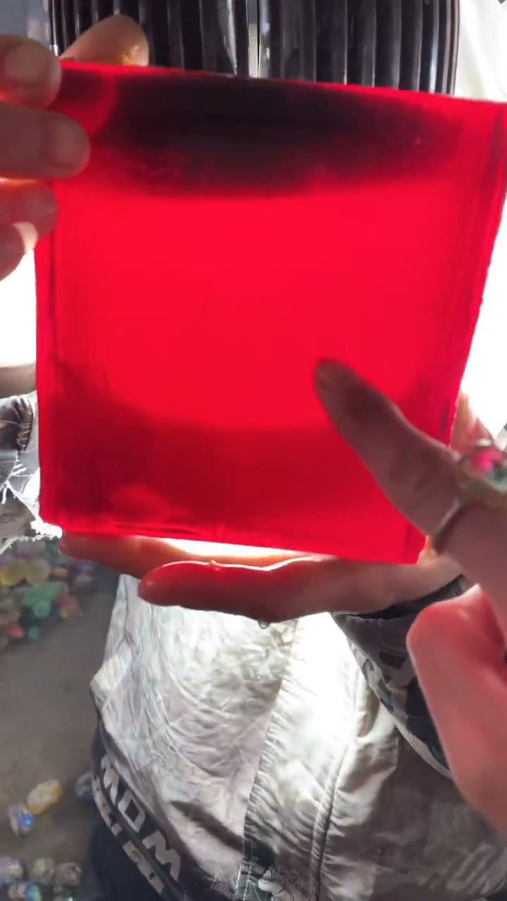 新疆五彩石原石摆件