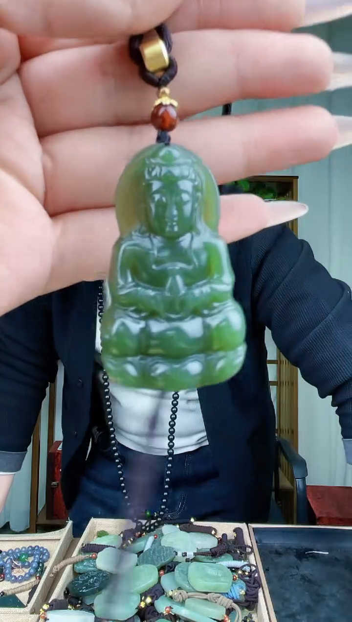 【闪购商品】和田玉挂件未镶嵌拍一发一，多样性发货！