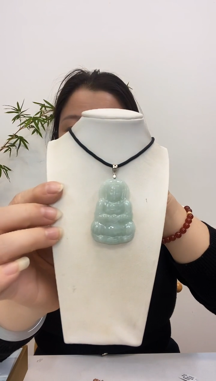 【闪购商品】翡翠颈饰未镶嵌观音
