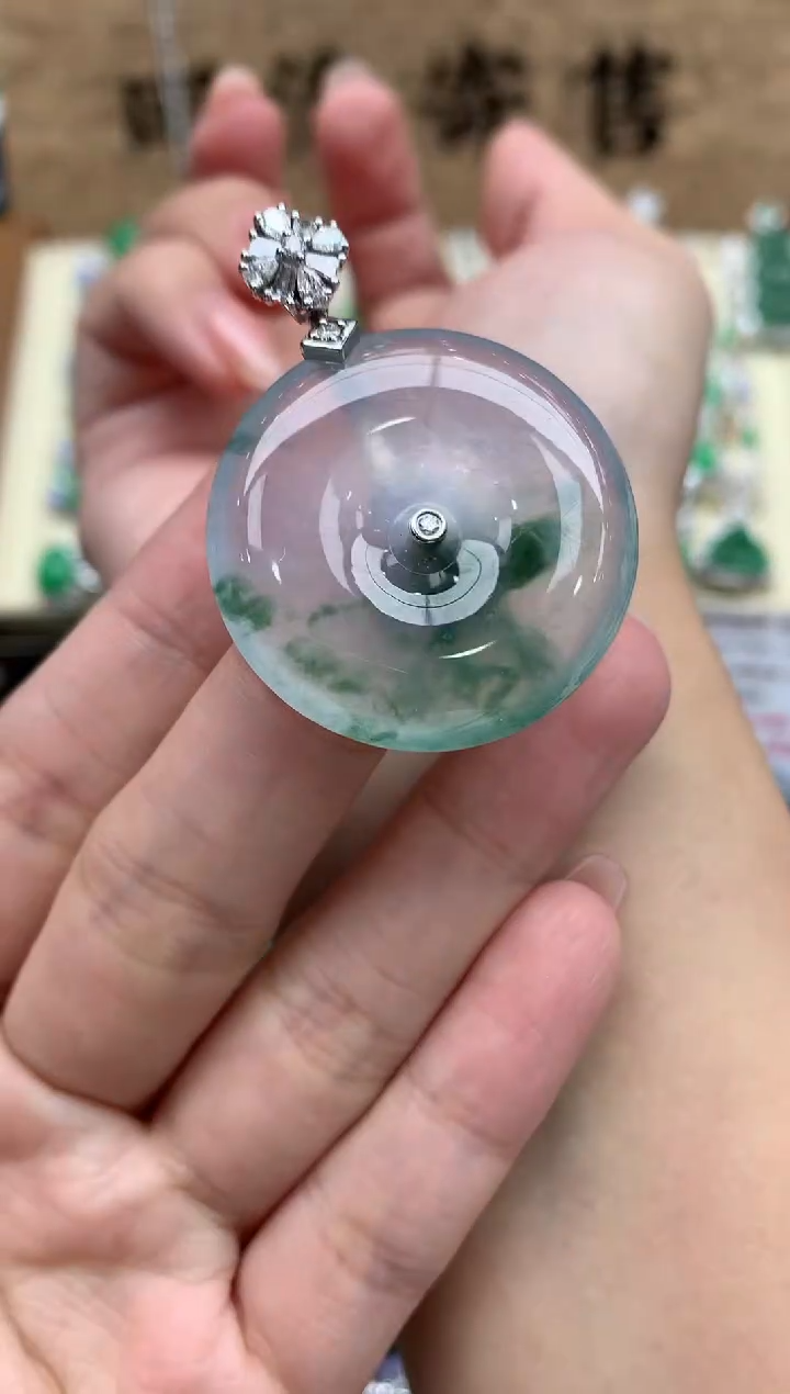 【闪购商品】翡翠颈饰18K金镶嵌637-中国好珍宝