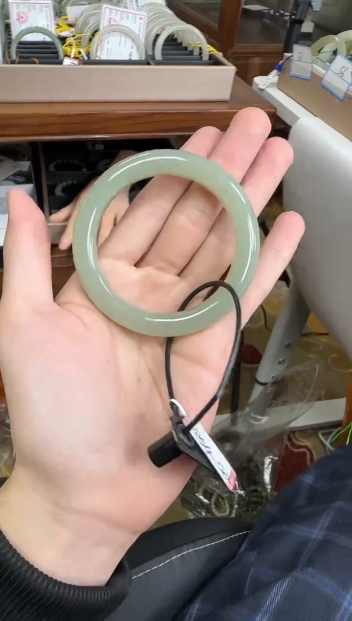 未镶嵌手镯和田玉57