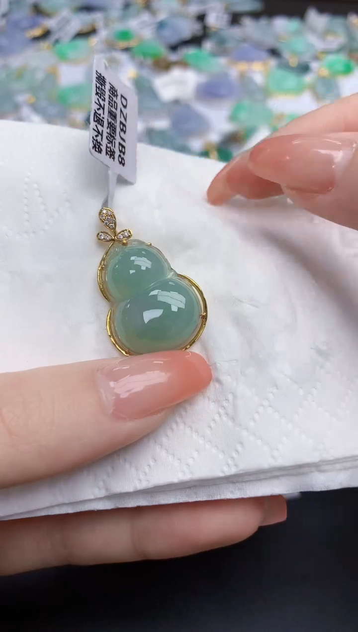 【闪购商品】翡翠颈饰未镶嵌天然缅甸翡翠A货
