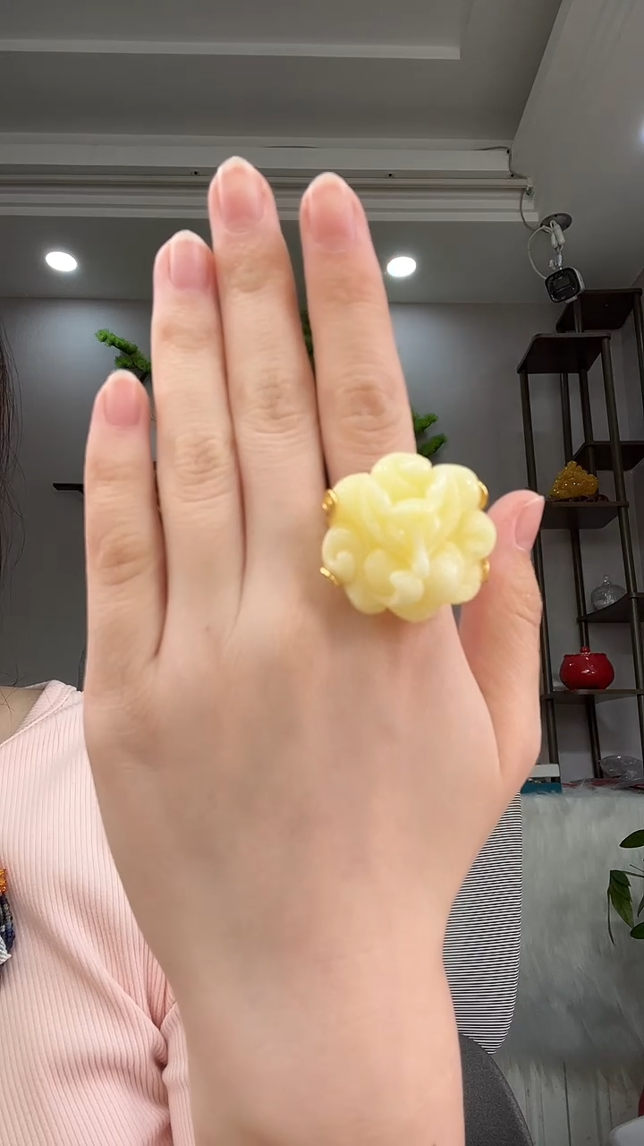 未镶嵌琥珀戒指戒指