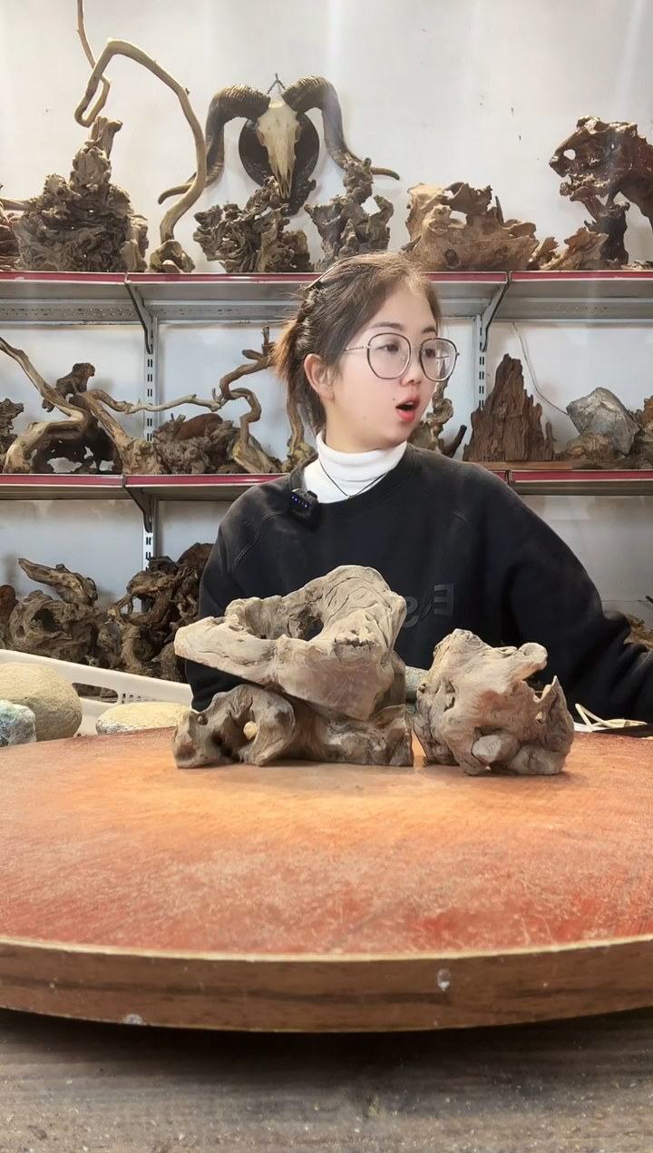 木遥**绘黄荆随型风化镂空底座摆件无漆无蜡