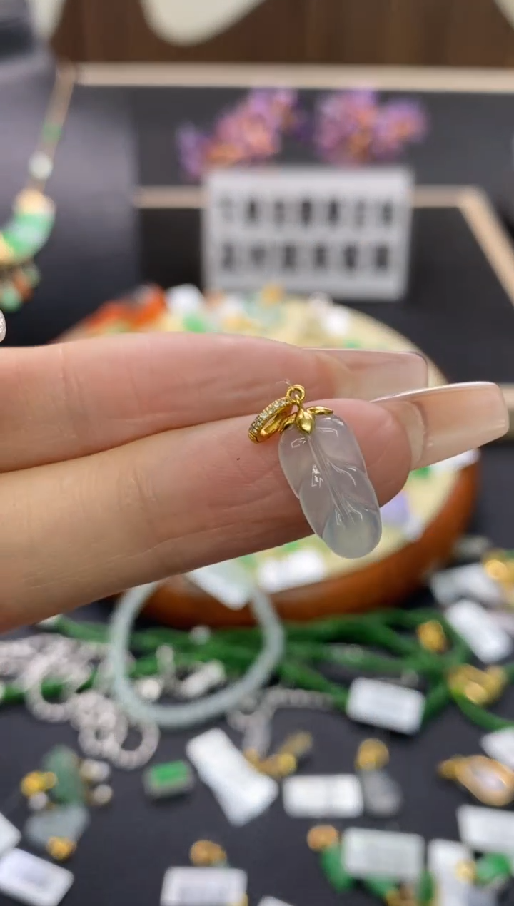 【闪购商品】翡翠颈饰18K金镶嵌净货15976