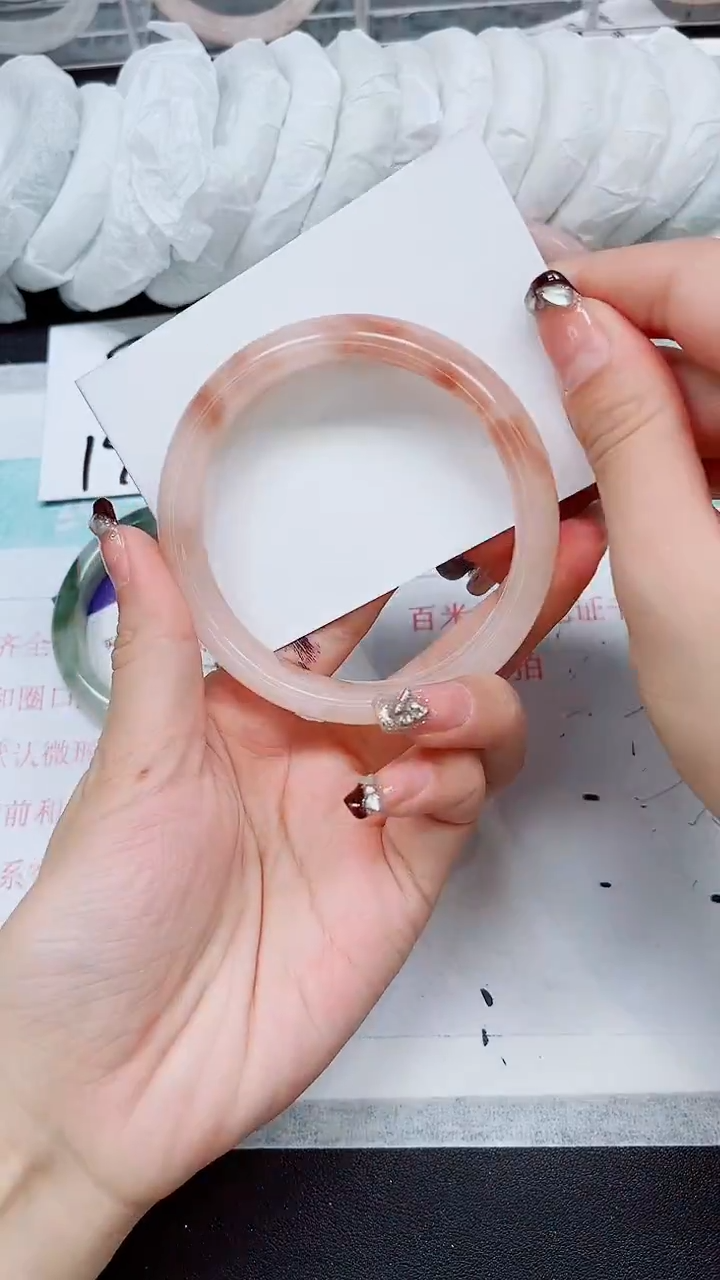 【闪购商品】石英质玉手镯未镶嵌A129-64/65