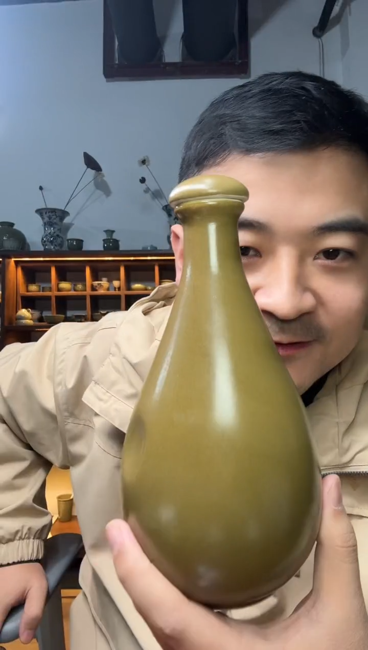 微瑕茶叶末大瓶子一只看图