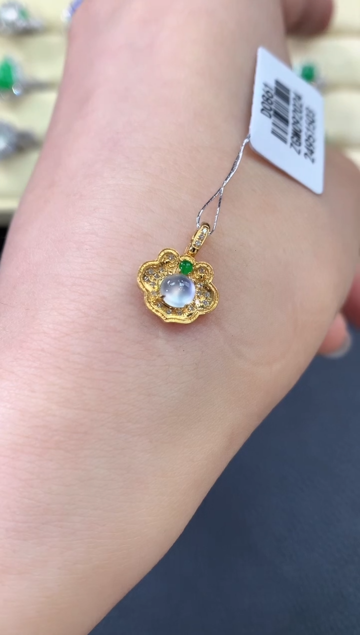 【闪购商品】翡翠吊坠(不含链)18K金镶嵌B20     多样性一件发货