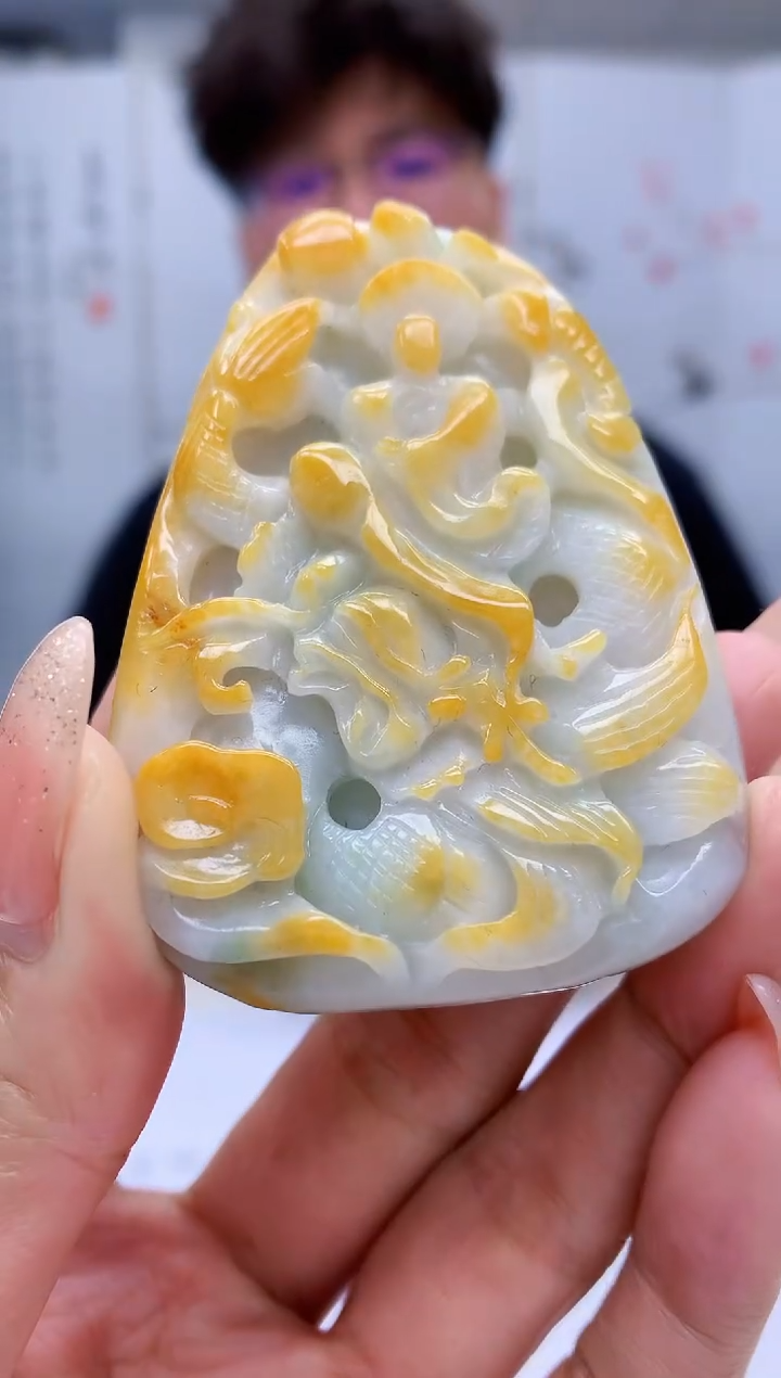【闪购商品】定制翡翠未镶嵌4688MM-毛货挂件73