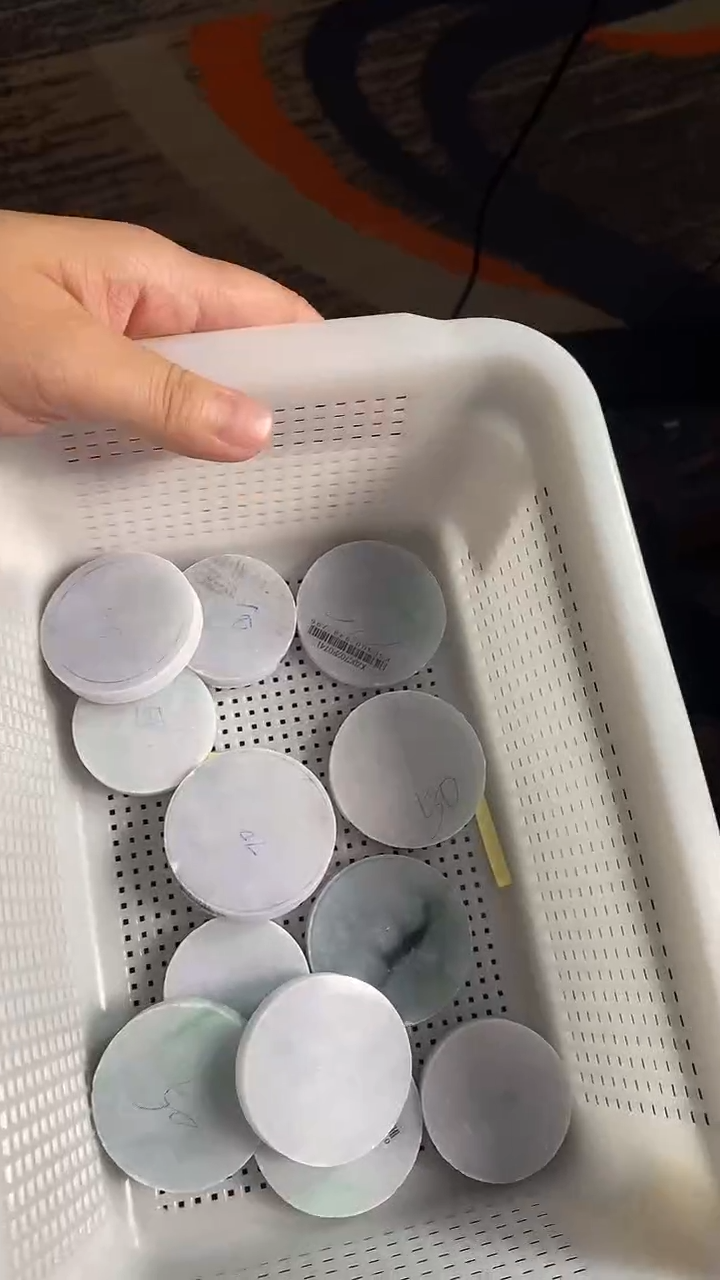 定制翡翠未镶嵌镯芯多样性发货一件