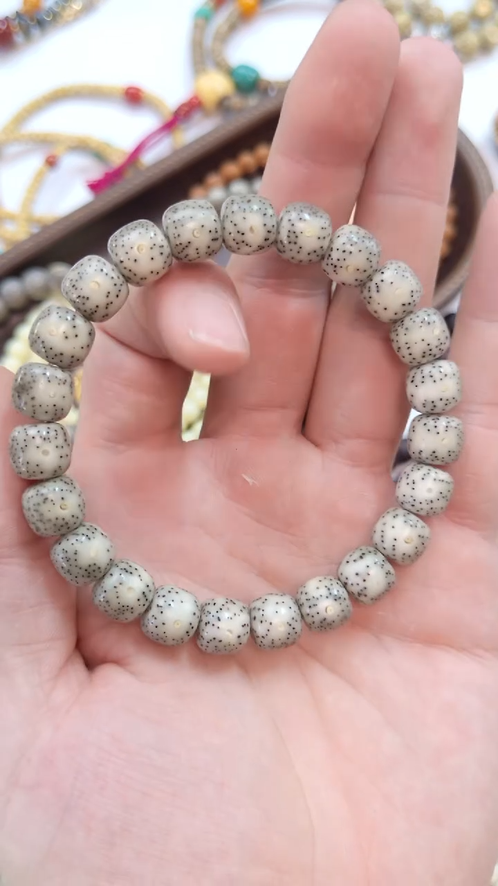 手串星月菩提糯冰月留白1.0*9