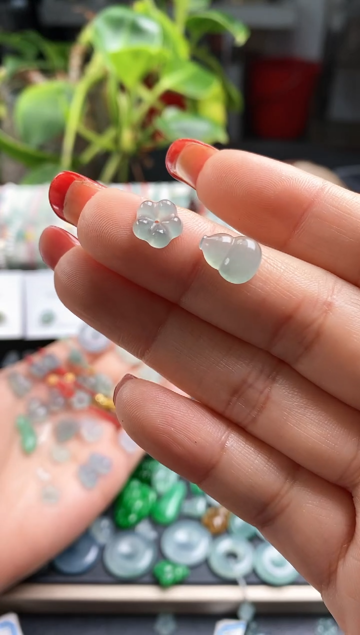 【闪购商品】翡翠散珠一路生花