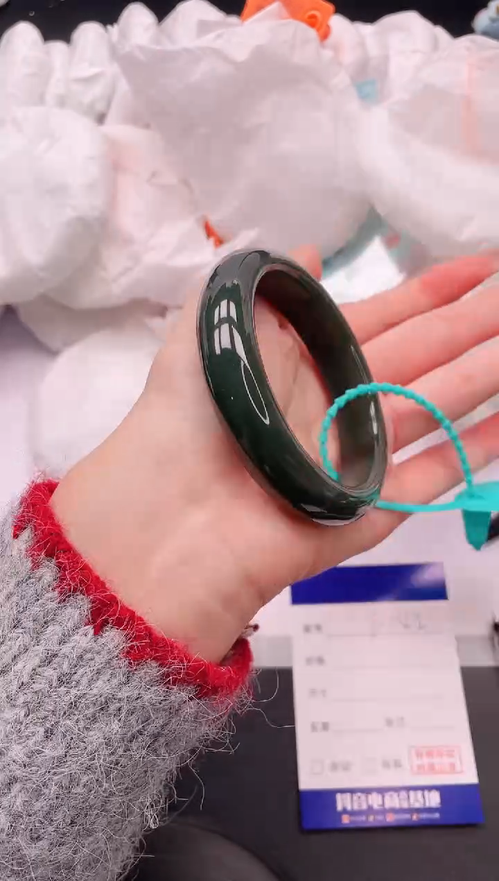 未镶嵌手镯和田玉7V142-56