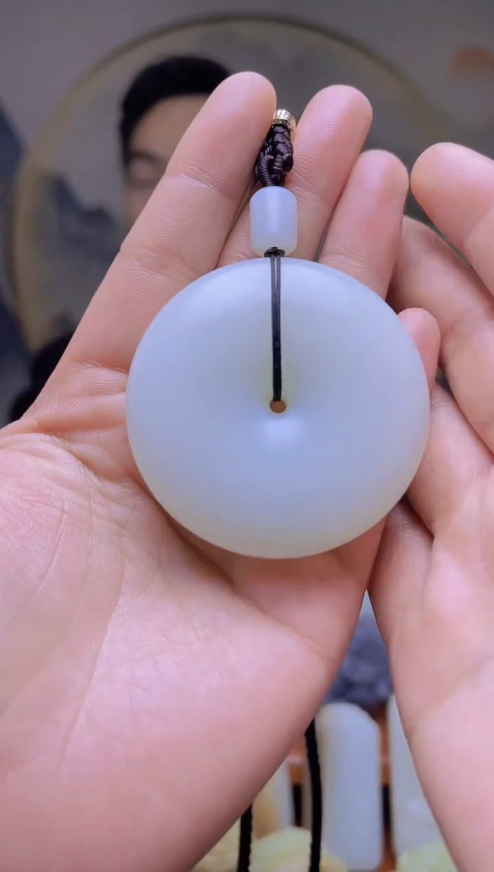 【闪购商品】和田玉吊坠未镶嵌36平安扣