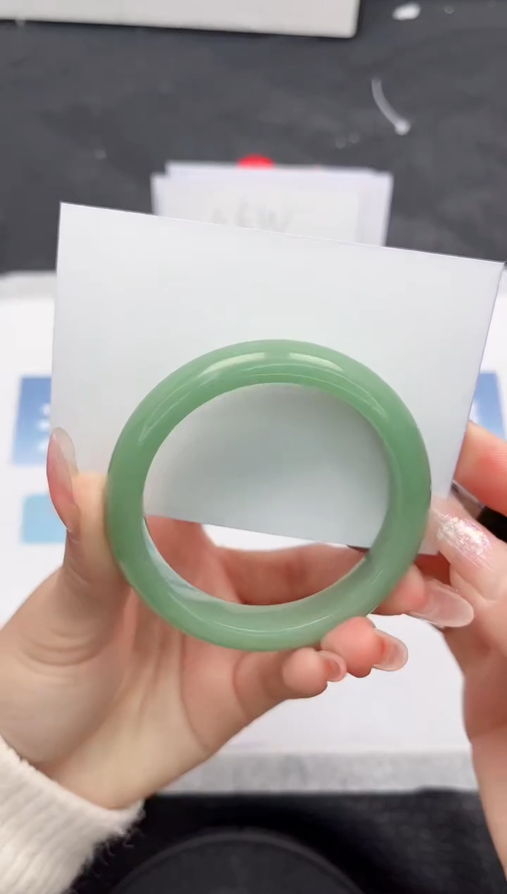 【闪购商品】石英质玉手镯未镶嵌H89-53.8