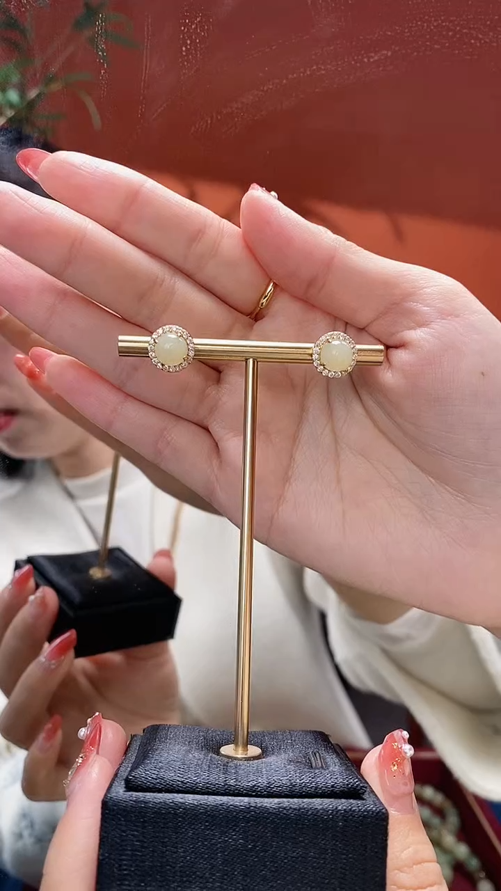 【闪购商品】和田玉耳钉银S925镶嵌蛋面耳钉