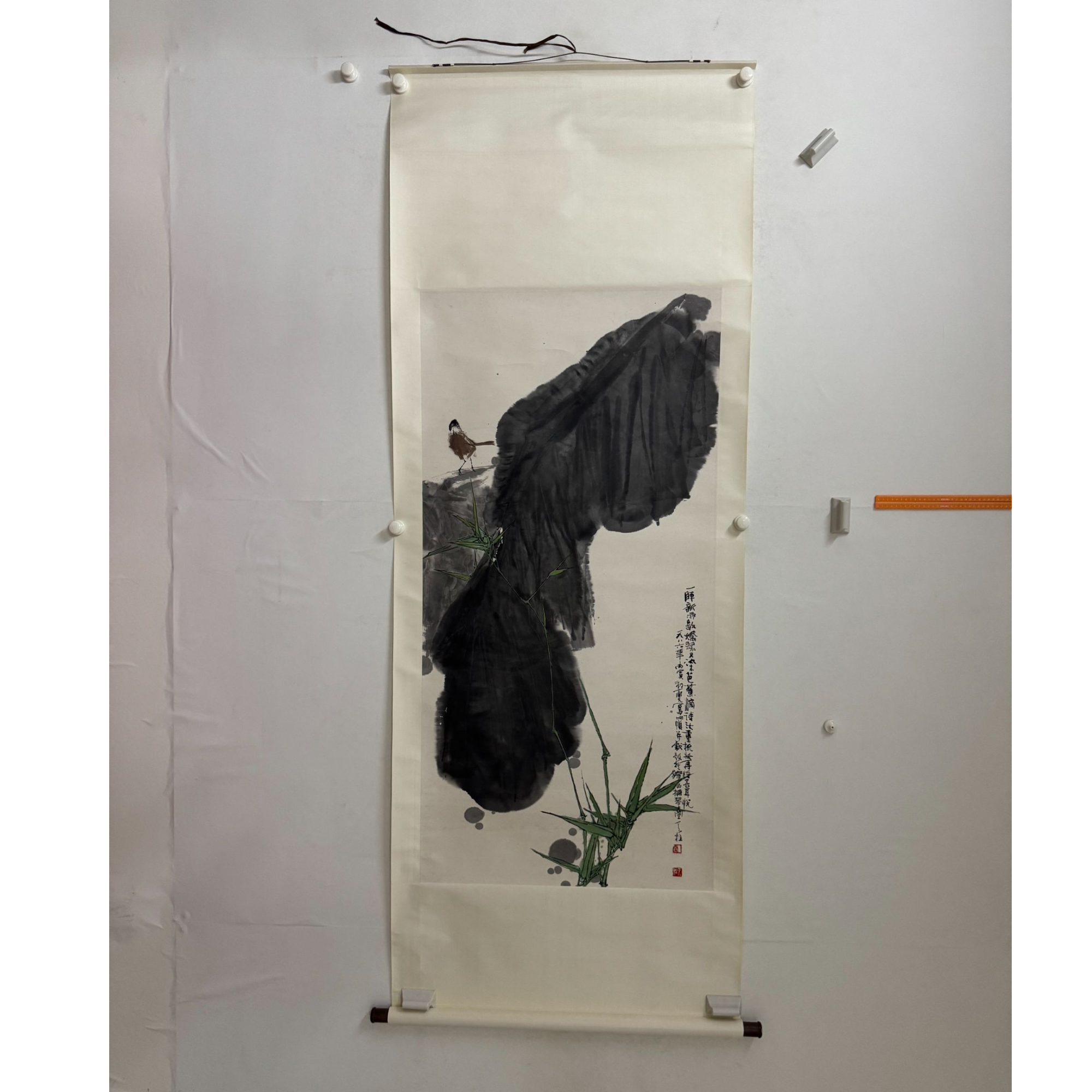 秦天柱 Lot15: 花鸟 纸本立轴 137×68cm 约8.6平尺
