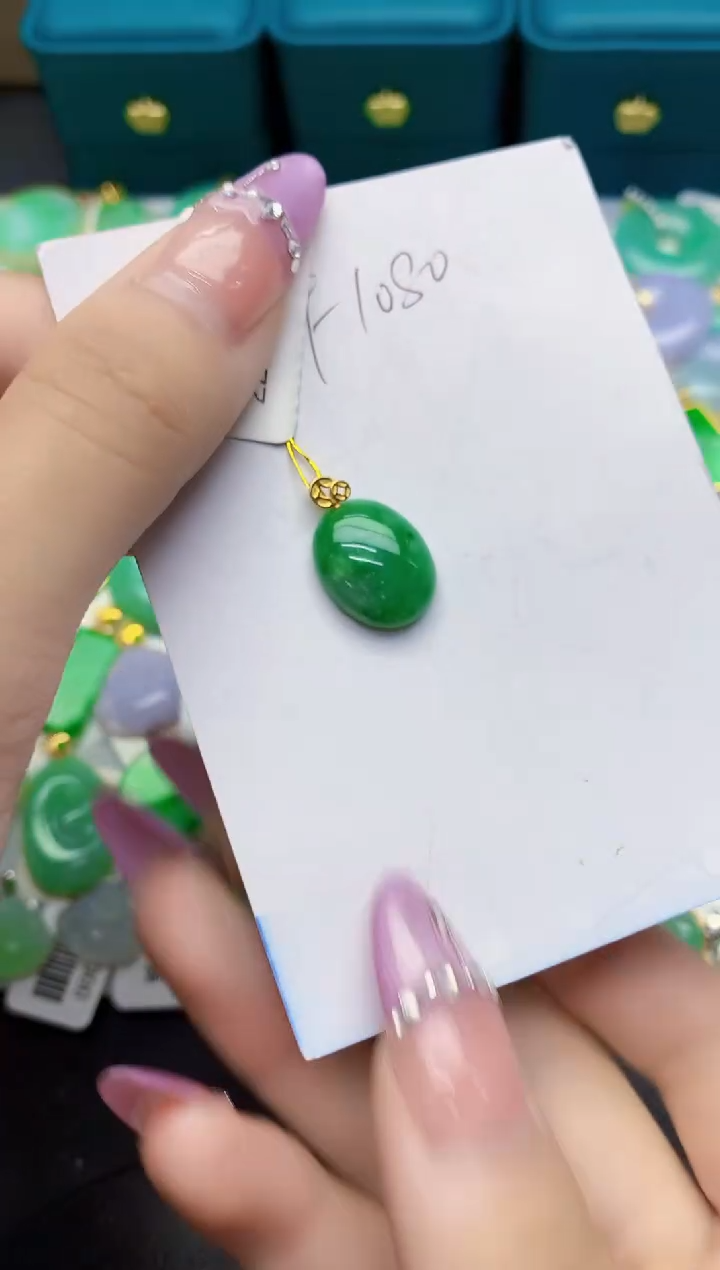 翡翠未镶嵌颈饰缅甸天然翡翠A货