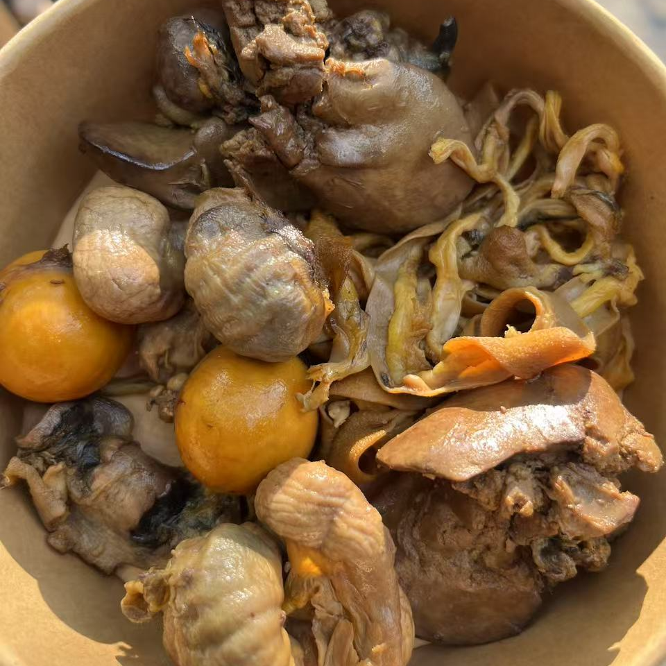 卤土鸡杂一盒