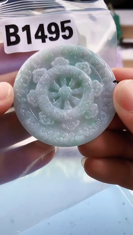翡翠未镶嵌颈饰天然翡翠吊坠挂件