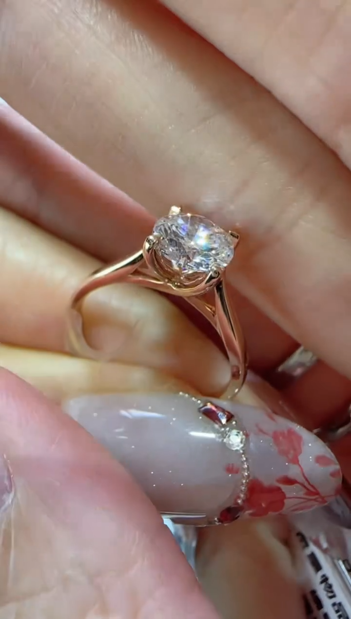 【闪购商品】实验室培育钻石18K金镶嵌1克拉四爪玫瑰金11-16