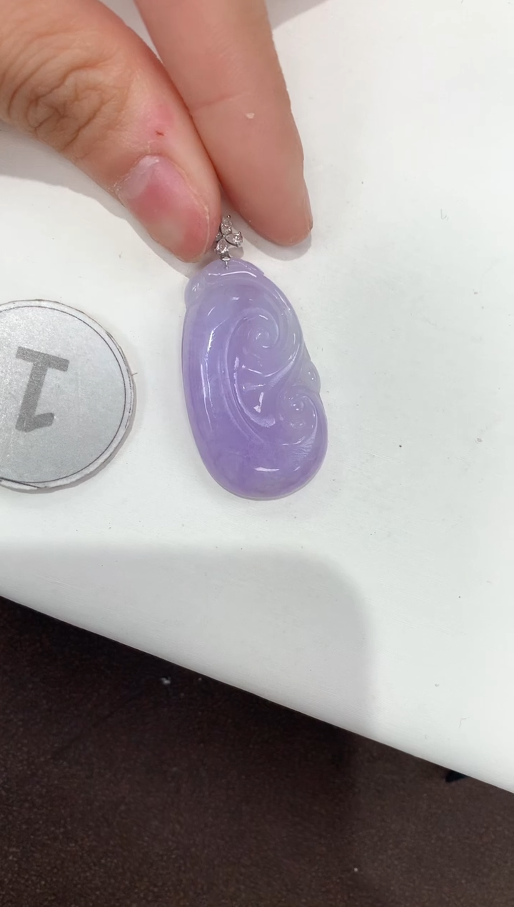 颈饰18K金镶嵌翡翠天然缅甸A货翡翠