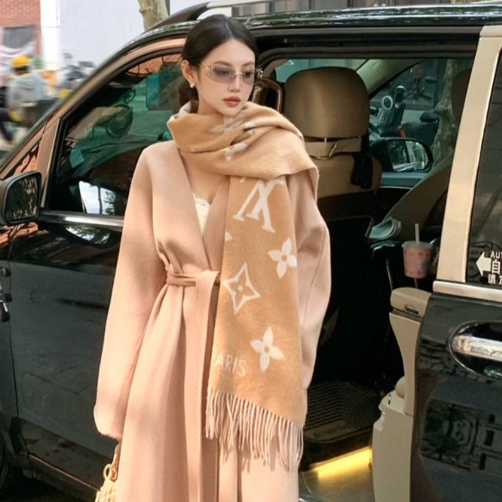未使用 LouisVuitton/路易威登 奶茶色羊绒双面老花气质围巾披肩