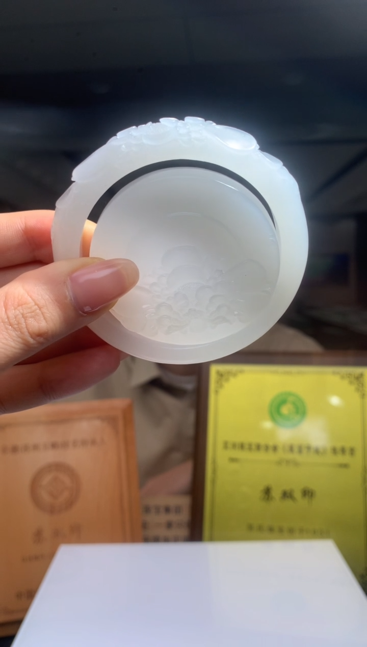 【闪购商品】定制和田玉Boss阳天然和田玉（拍一发一）