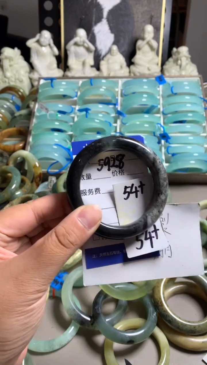 蛇纹石玉未镶嵌手镯5628