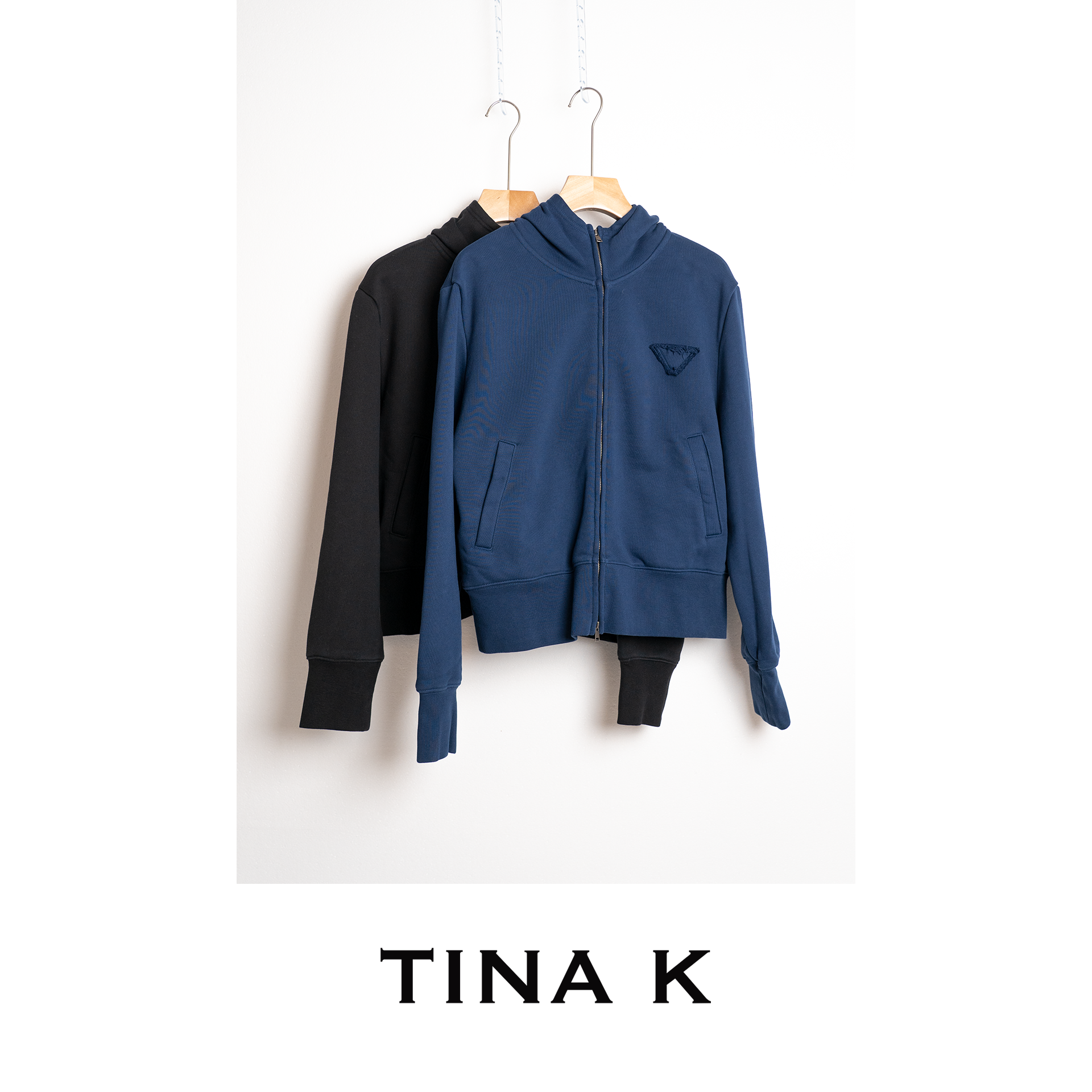 TinaK秋冬女士长袖纯棉上衣纯色连帽宽松套头卫衣WY225690