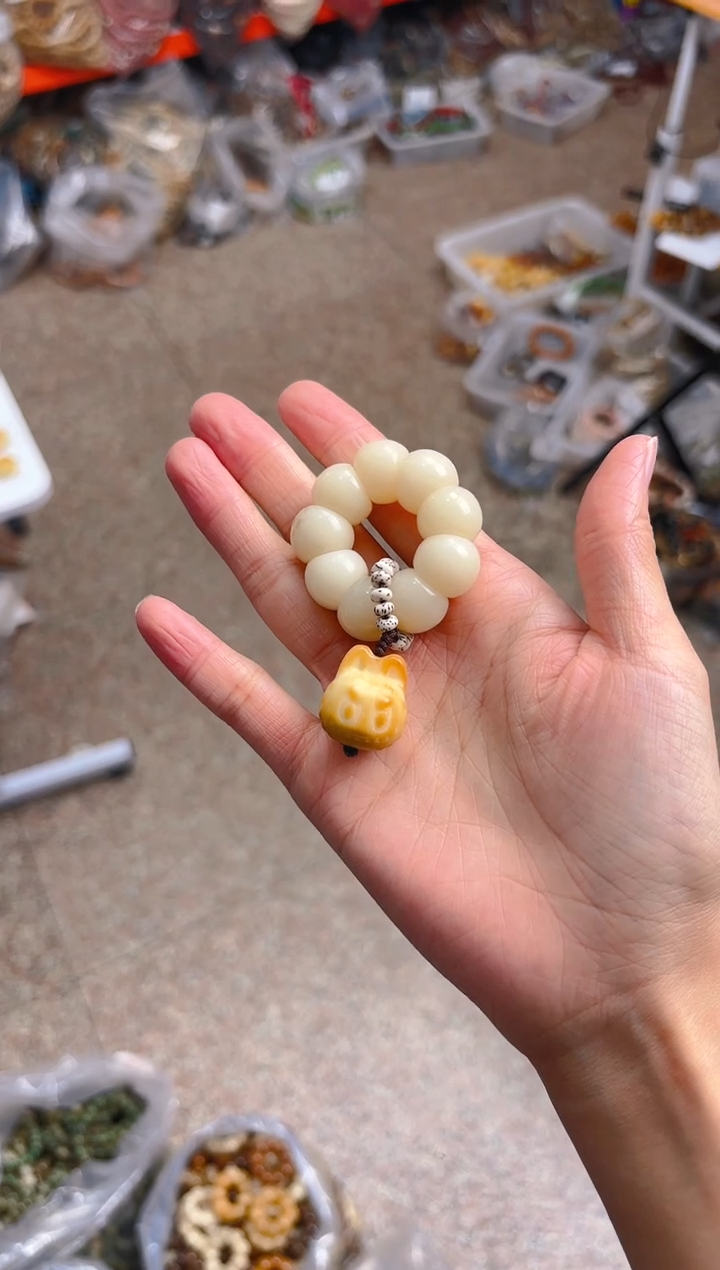 吊坠菩提根/象牙果栗荔枝栋手捻 黄色拉步步