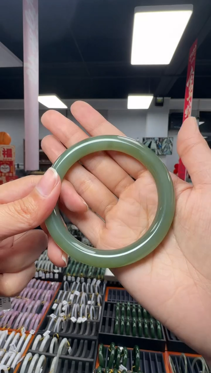 【闪购商品】和田玉手镯未镶嵌和田玉手镯59#6号