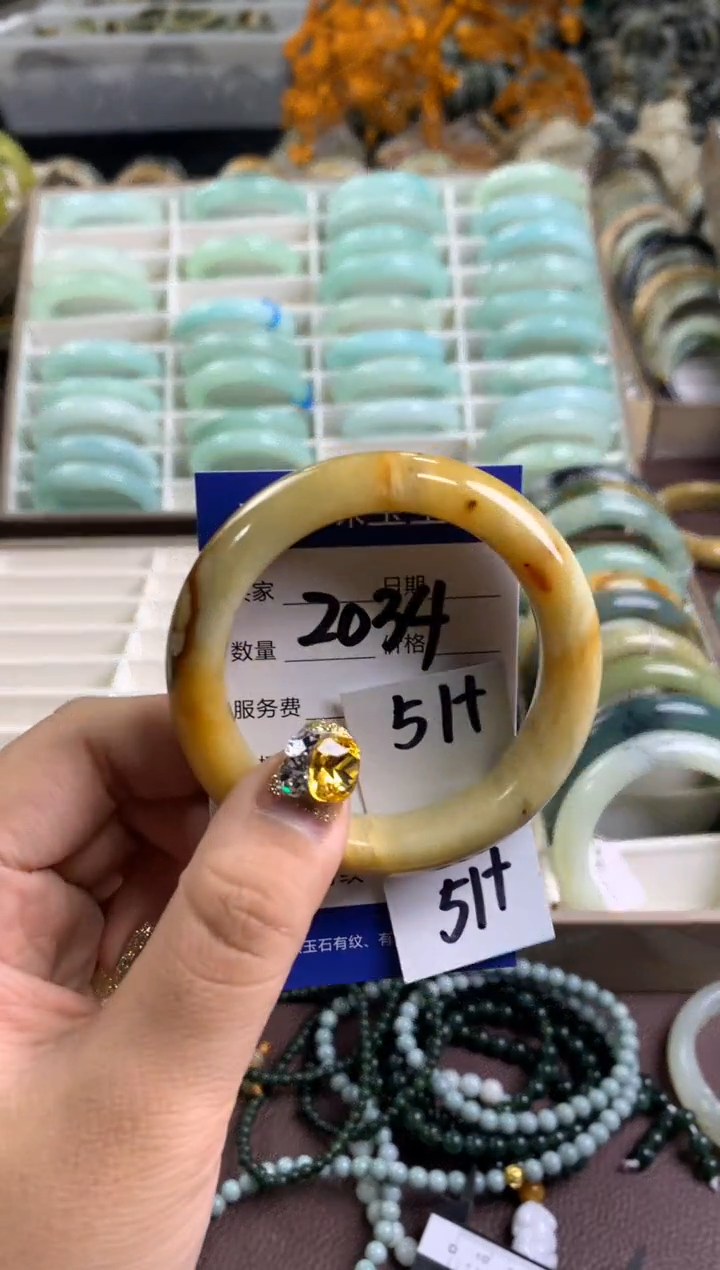 【闪购商品】蛇纹石玉手镯未镶嵌2034