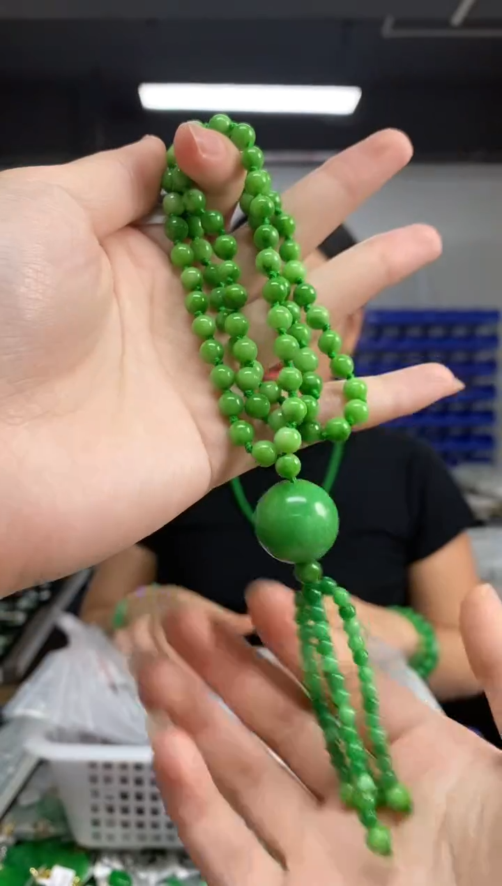 颈饰未镶嵌翡翠闪购链接  多样性发其一颜色微差