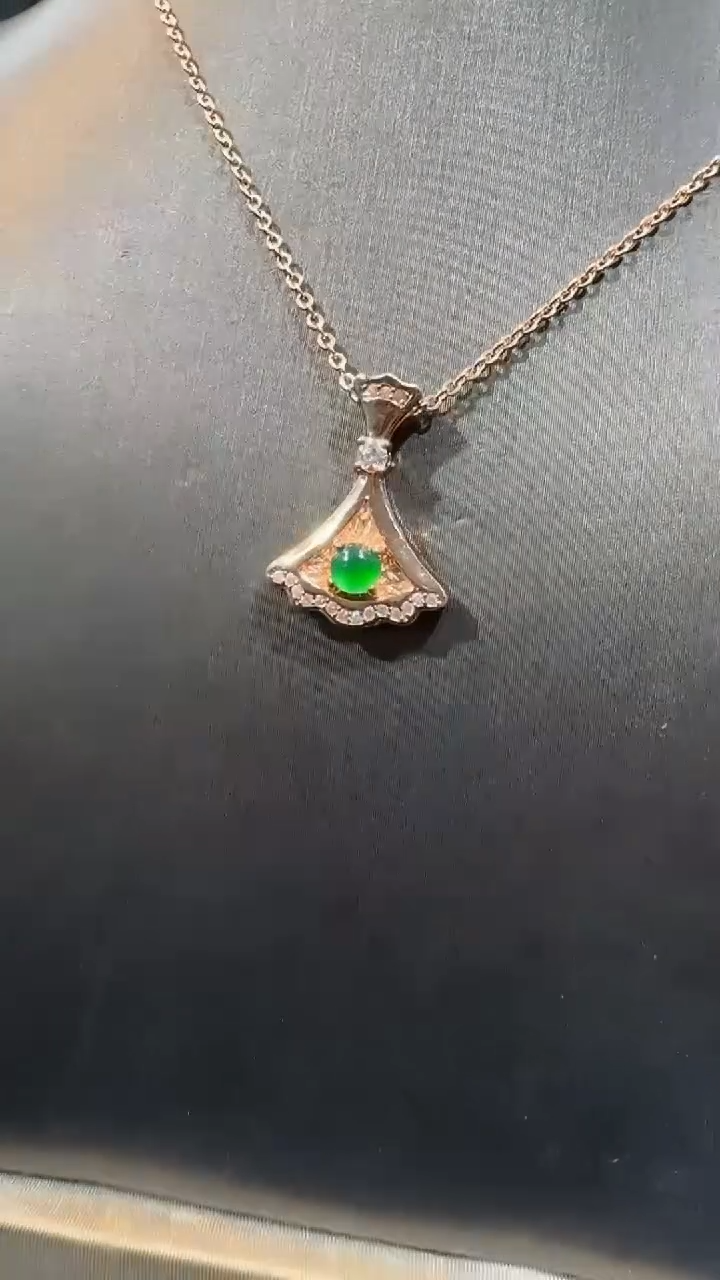 【闪购商品】翡翠吊坠(不含链)未镶嵌多样性发货其一不含链