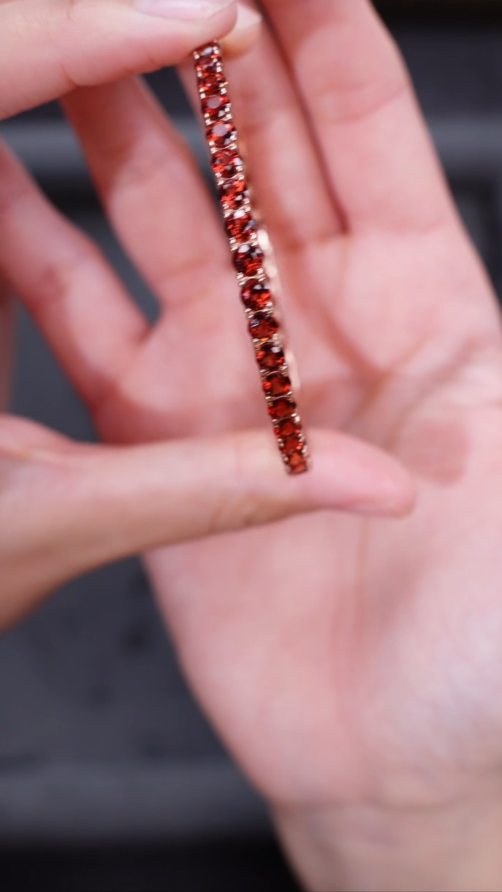 【闪购商品】石榴石手镯银S925镶嵌手镯