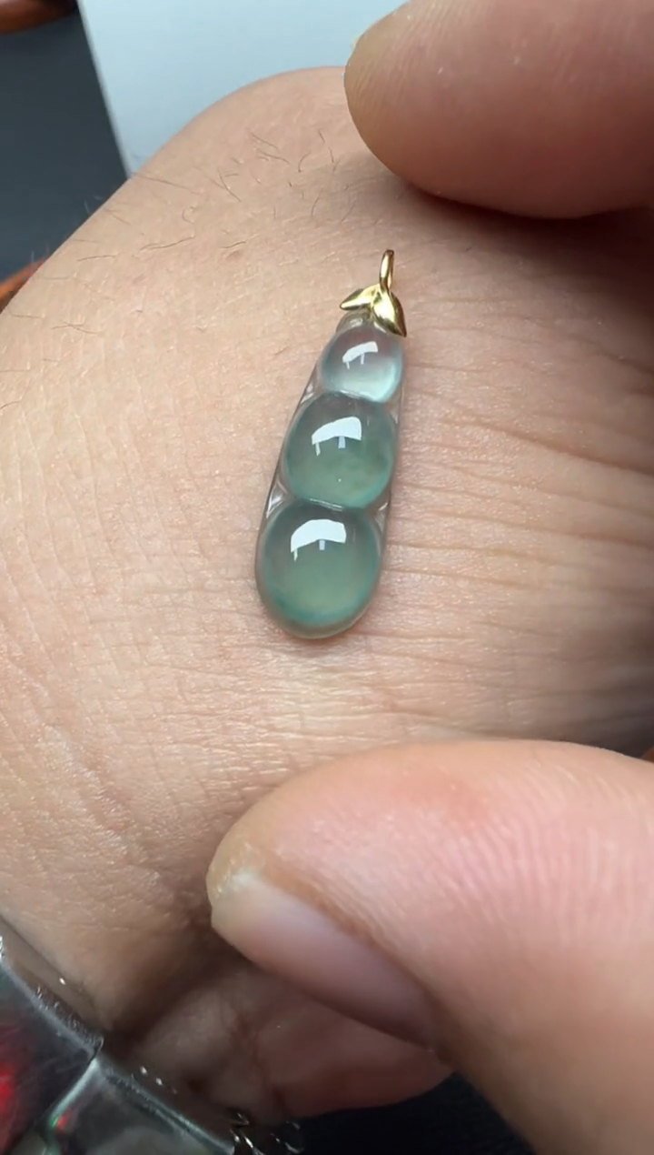 颈饰18K金镶嵌翡翠(16号链接)纯天然A货缅甸翡翠豆子吊坠